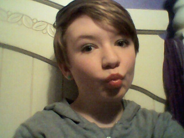 well i dont take shit from anyone and im emo i like drop the anchor,bvb, botdf,and many more. i play instruments and sing no big