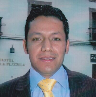 Economista. Servidor Público.