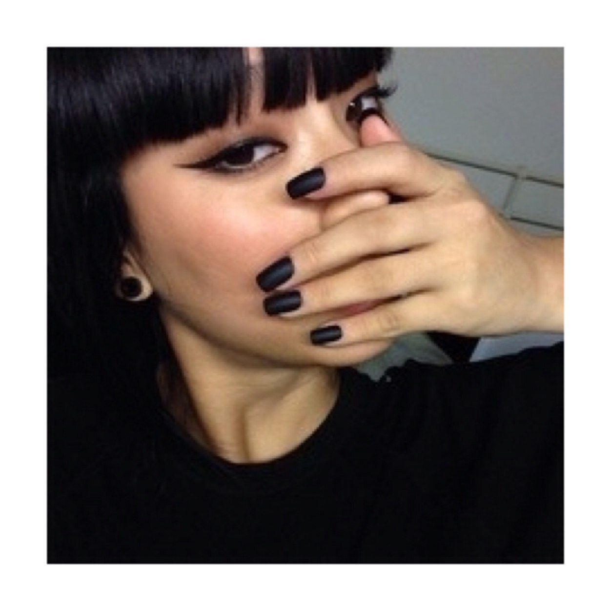 Iouisvuittops's profile picture. hi