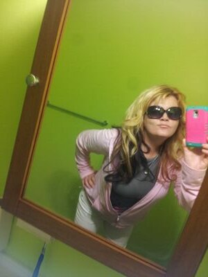 SextonMadonna's profile picture. 