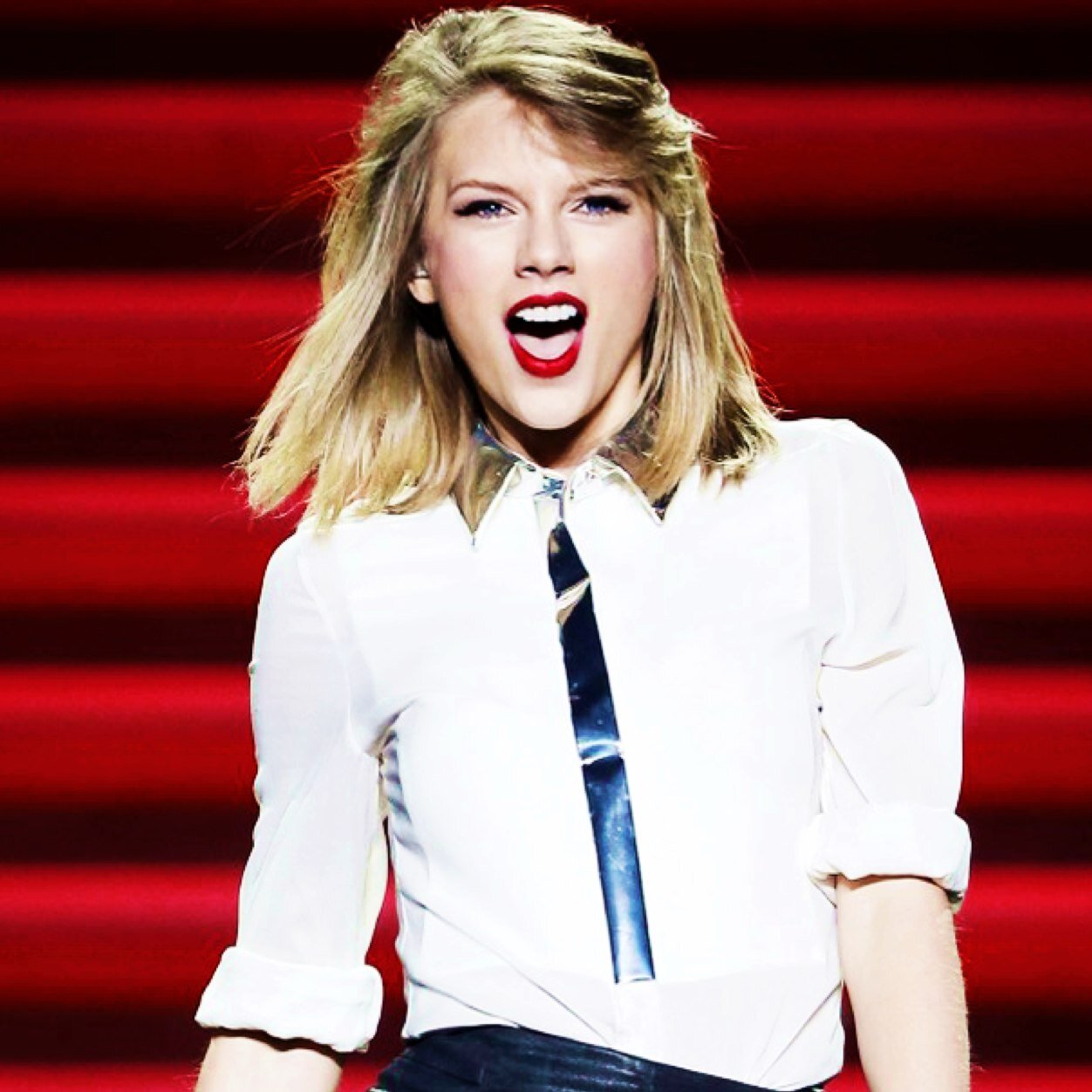 Free follow from @polaroid_ofus. Please follow her she'll follow back swifties!!!