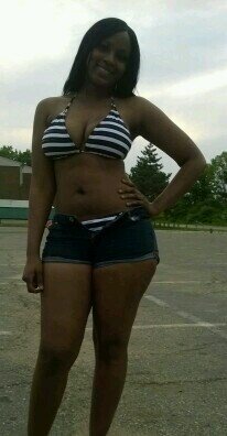 FOCUSED AND NOBODY CAN STOP ME #TEAM,MYIAH!! AND IM ADDICTED TO MONEY ALLERGIC TO FAKE SHIT LETS EAT!¡!¡