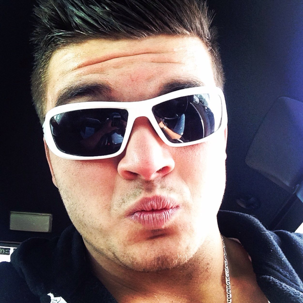 Jake_Shloff's profile picture. Do or doe right ? Lifes a game, so break the rules||~||