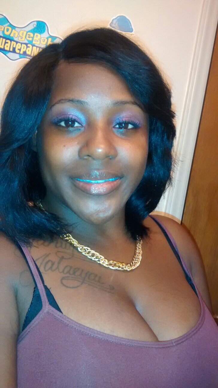 I do what needs 2 b done so me and mine eat I refuse 2 let cash pass me by