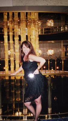 teresahand62's profile picture. 