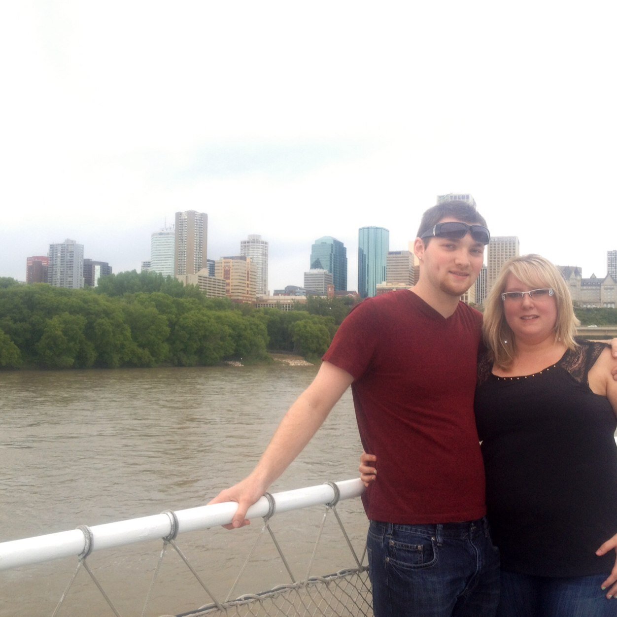 Working for albertas largest beauty supplier and giving reviews on products I've sampled 
YEG edmonton alberta canada