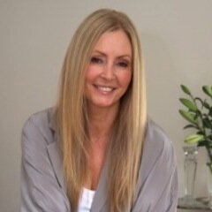 Aviation's #1 Career Commentator, help self author 'forget passion go for purpose, dog nut and new bride https://t.co/yqMoWsBWoK. #highschooltohireable