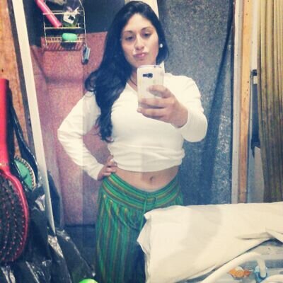 hola :D .. ademas de unas monedas va arrastrando unas cadenas dolor una condena ...  ♪ ♫