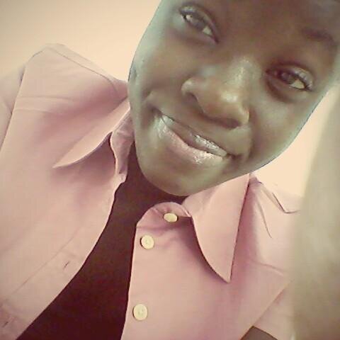 #follow me?? i'll follow back..!!! just lining life to the fullest while it last add my Snapchat ..loyaltysteffy