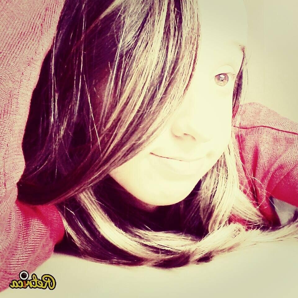 Hi My name is Celly Haucke'm 13 years old I am crazy about Demi lovato'm lovatic four years or so. 
Also I really like Ansel Elgort and Shailene Woodley are Bl