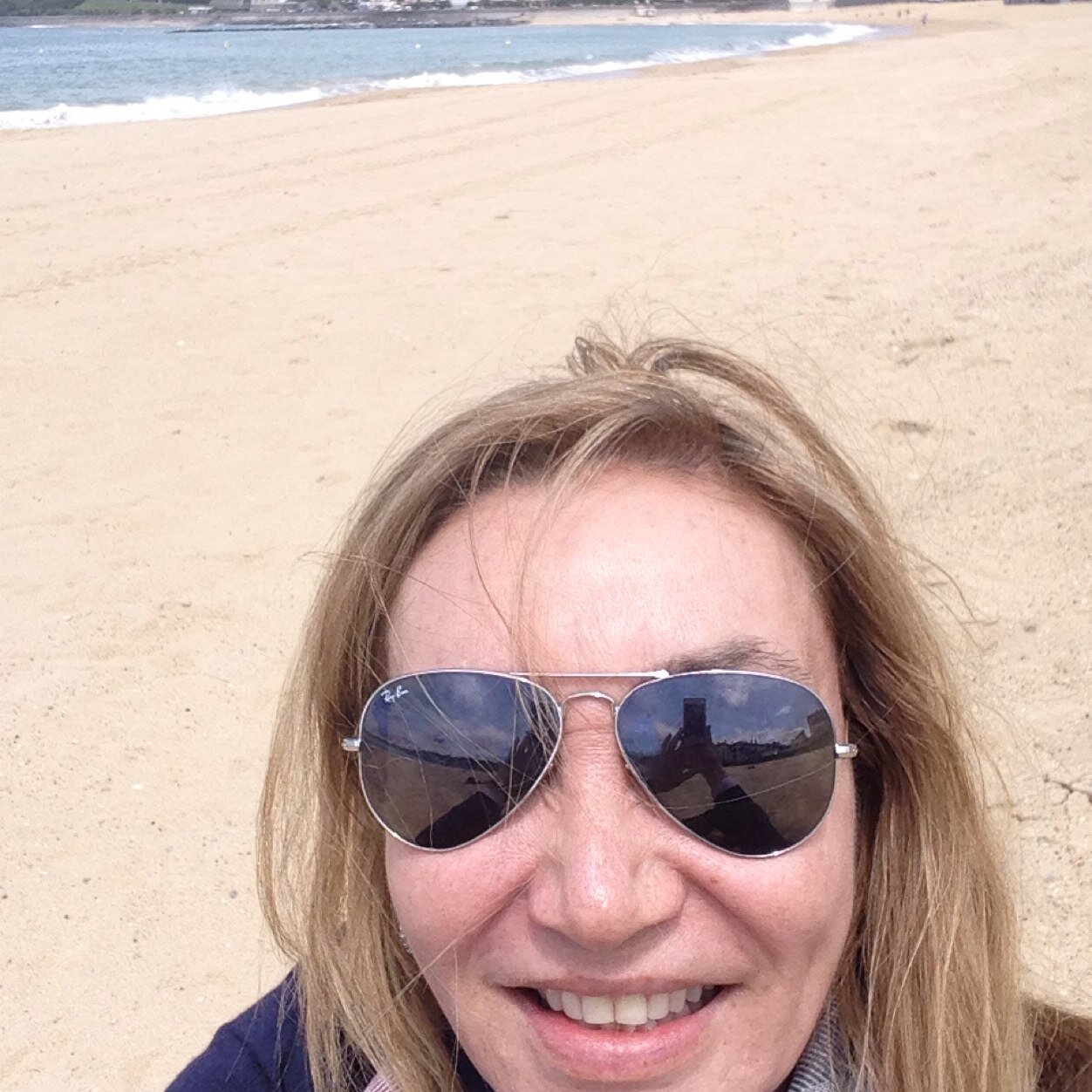 moren_carmen's profile picture. Cirujano Dentista, Universidad De Chile. Presidente de la Sociedad Chilena de Estetica Maxilo Facial, miembro de South American Academy of Cosmetic Surgery