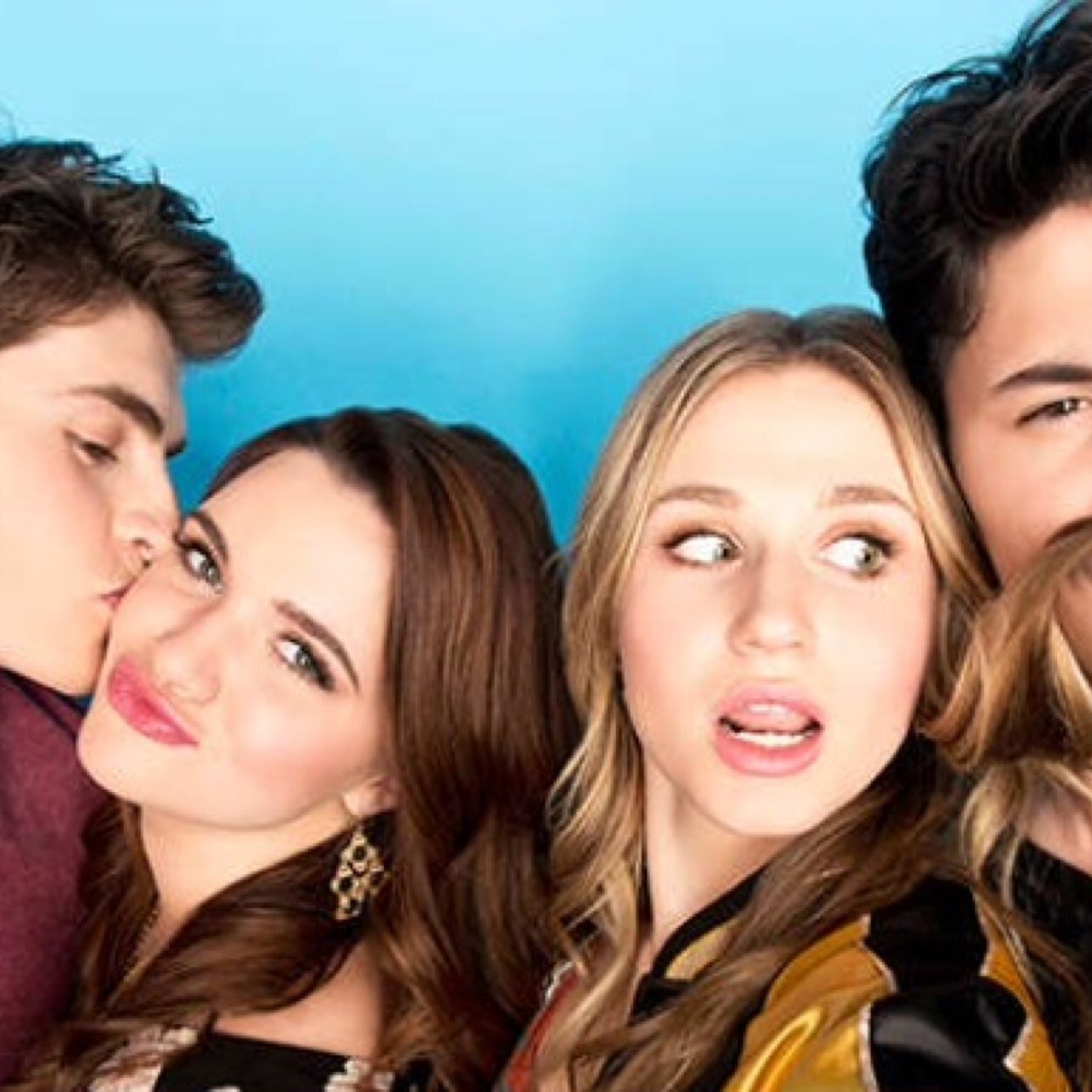 Here to talk about faking it and teen wolf love ya and keep on faking it!! ❤️❤️ i will follow back lol idk but anyways love ya!!!!