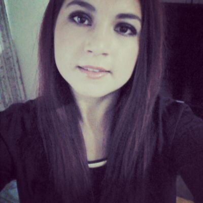 La vida ordinaria no me interesa, estoy de acuerdo con los surrealistas, en la búsqueda de lo maravilloso. No me adapto al mundo, me adapto a mí misma.