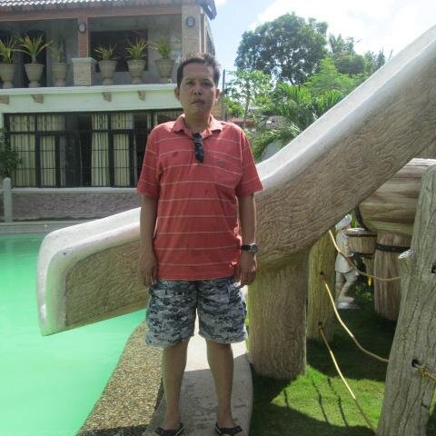 joey_pallada's profile picture. enjoy your life while your still young..but not foolish that may lead you in a wrong path...follow me in twitter and instagram..