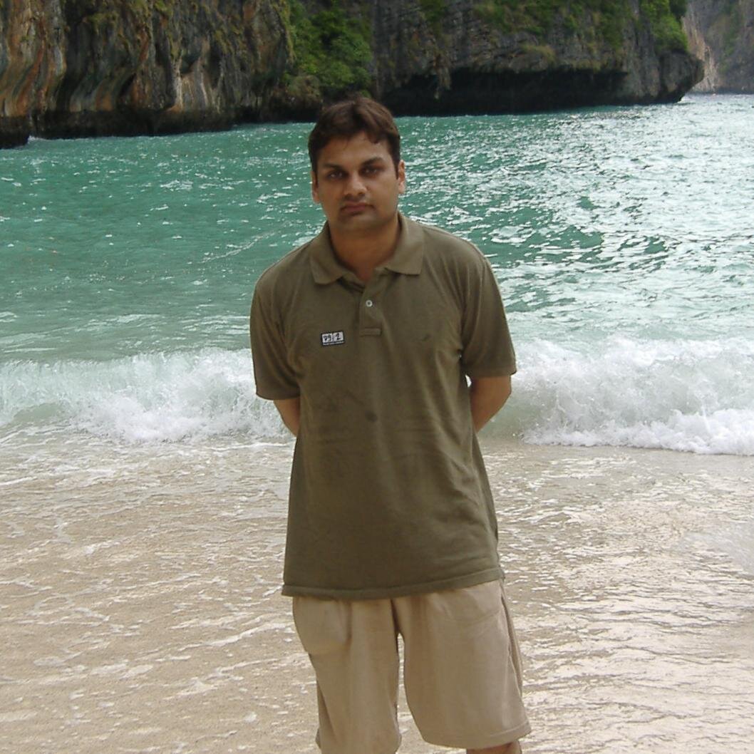 A Pakistani who wishes to make his contribution for Pakistan to become real Pakistan. RTs NOT endorsements.