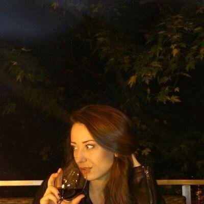 Привет всем. Просто люблю обмениваться идеями. Хочу мыслить легко. Как человек очень раскрепощенная. Родилась в прекрасном городе.