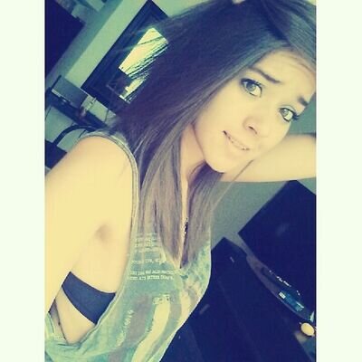 Facebook: Valee Hdz -- Instagram: @valeehdz -- Snapchat: vaalhdz