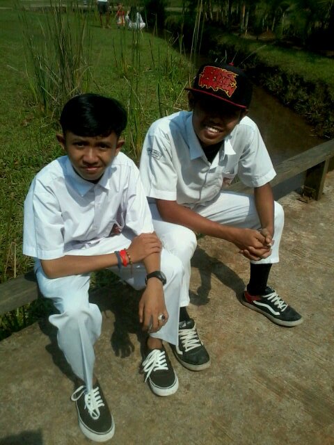 chukup_iyos's profile picture. gasterussss.