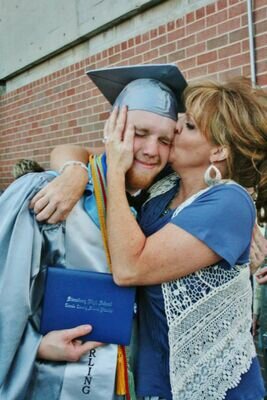 tagegould's profile picture. Hey! I'm awkward!