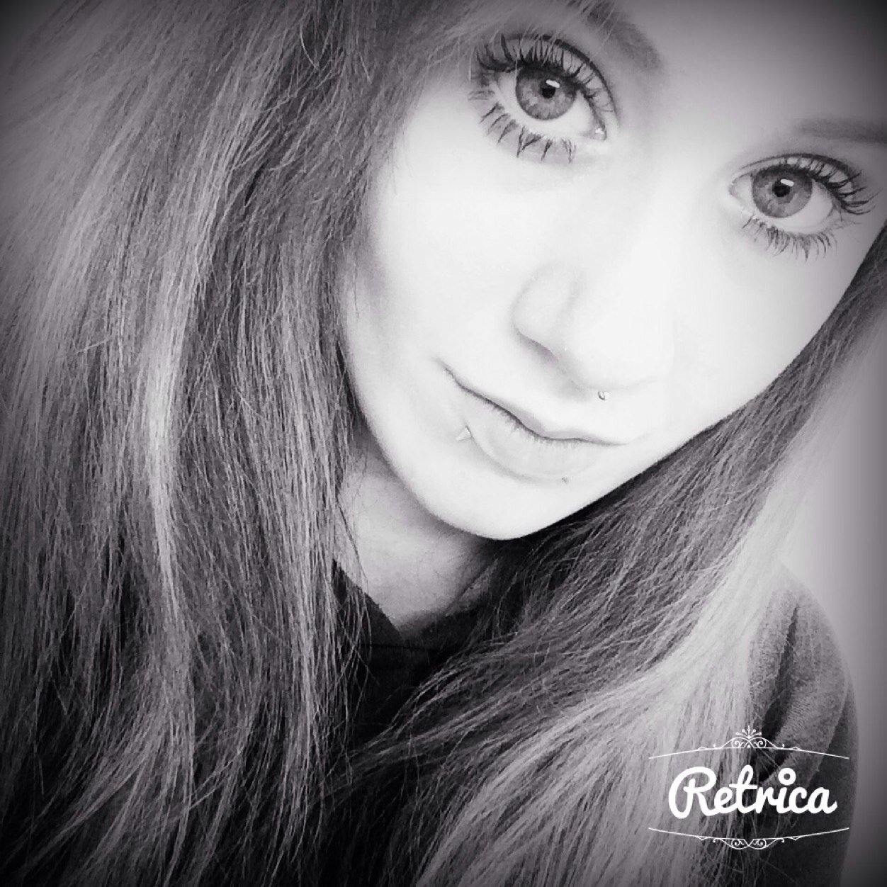 guitarist/pianist/singer/songwriter | 16 | #likesgirls | instagram: hazzaa_joan
