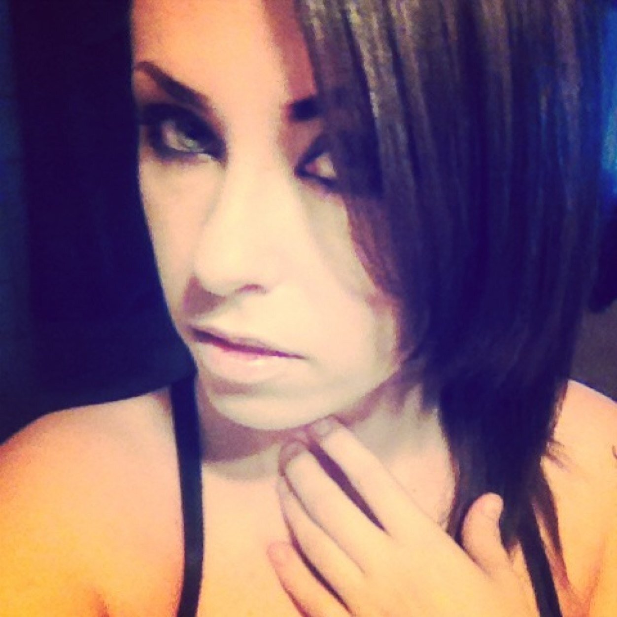 Mommy of 2 Girls | Artist | Lyric Junkie | Dont Give A Fuck What You Think | Art, Sex, Murder | Blood and Guts and Nasty