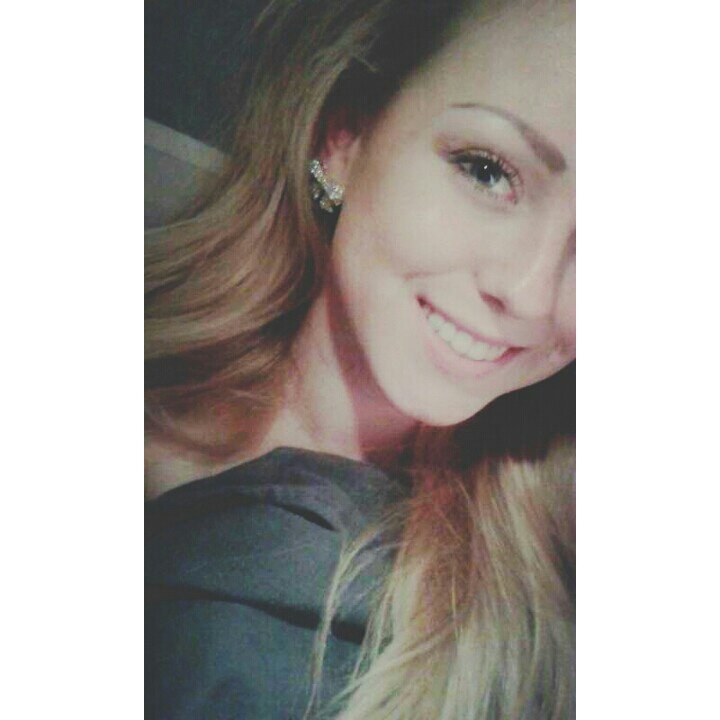 KusjeeDemii's profile picture. 