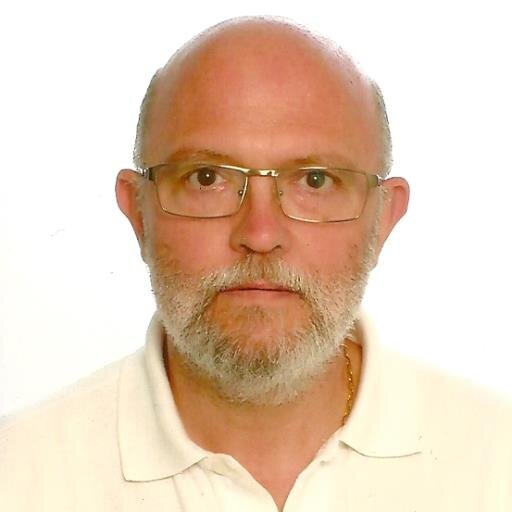 mirfa09's profile picture. 