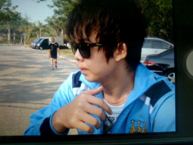 kevinaprilado's profile picture. God always watching us on twitter :)