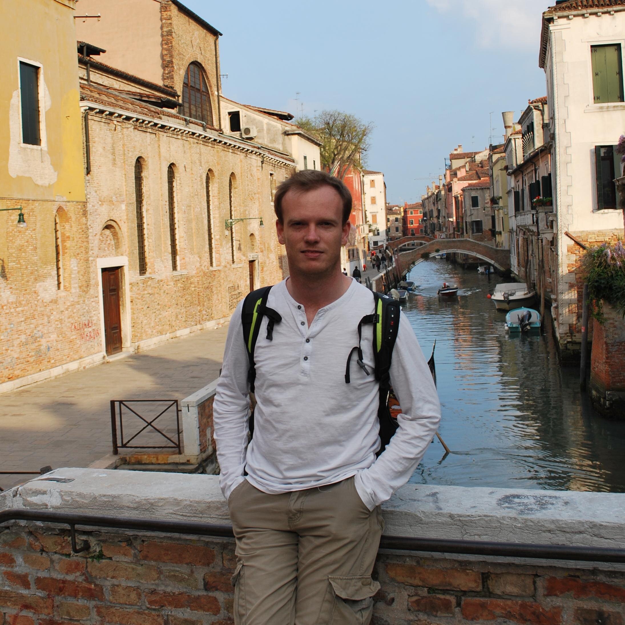 Builder, #creative, #agile, co-founder @maxdsfrance, #new, #technology, #breizh, #collaborative team