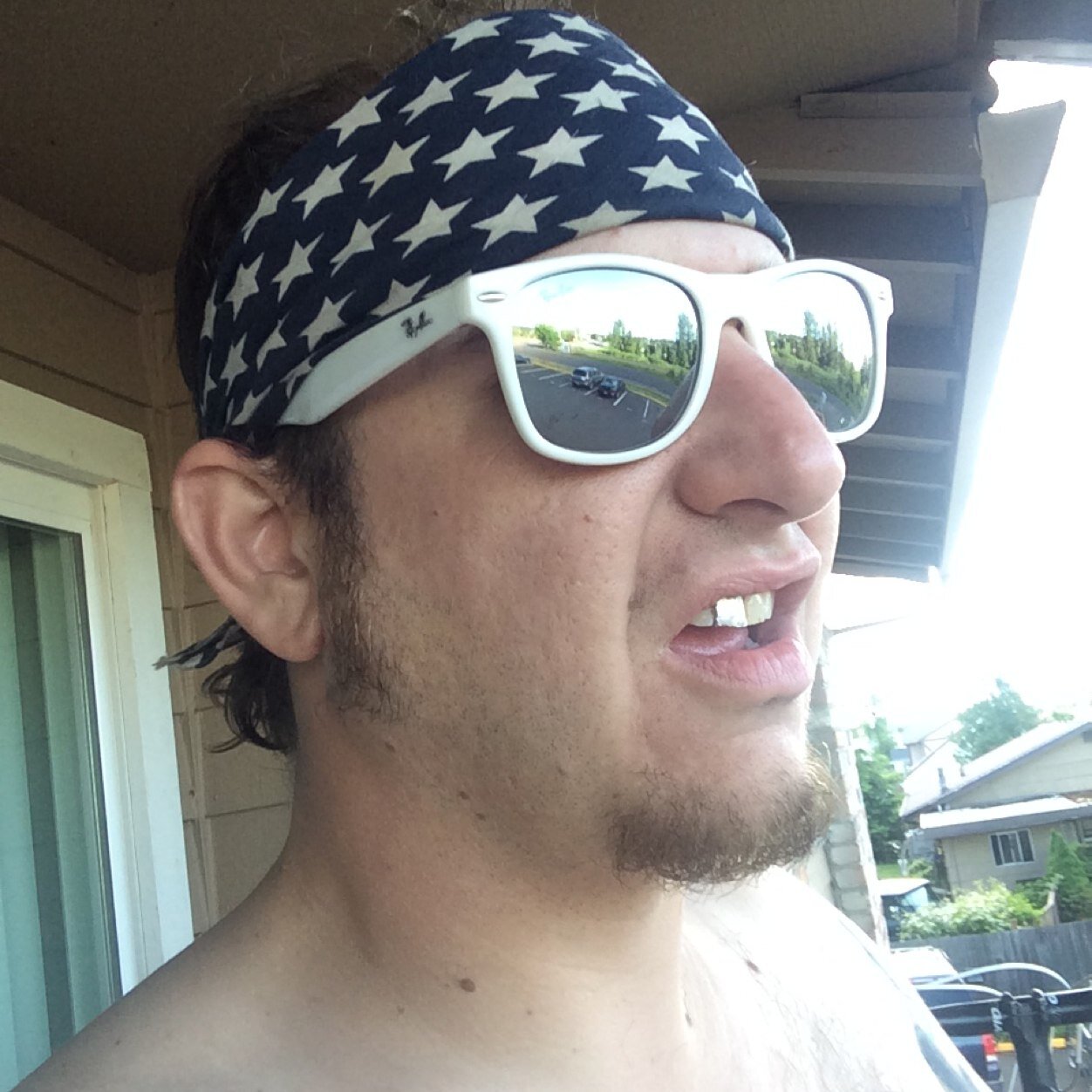 campfire comedian , an life coach, actor ,voice over ,improv ,creative consultant ,gamer ,an pro tard