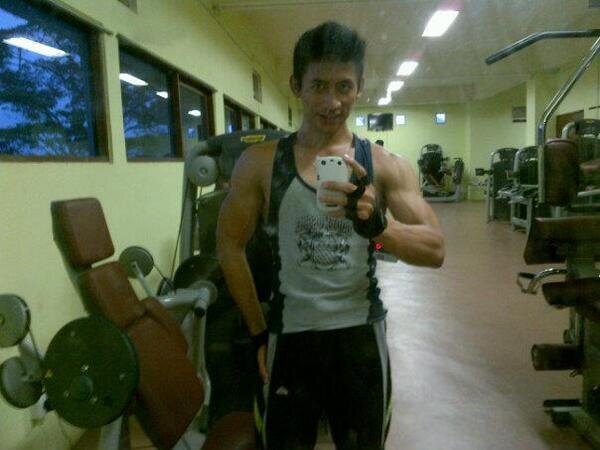 orang biasa, gada yg sepesial dan mari berteman :) *real ava
