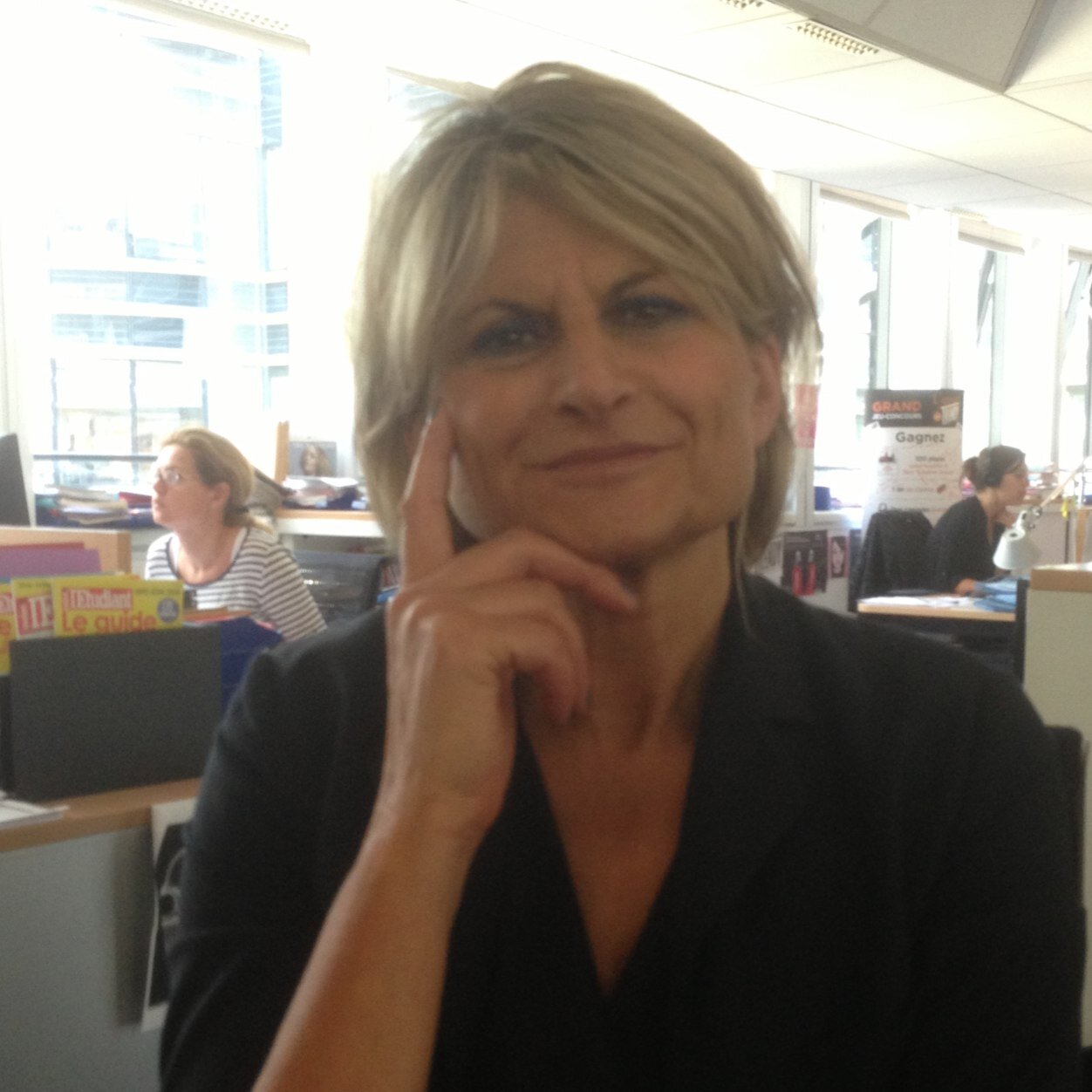 Journaliste, directrice éditoriale @Ozinfos / prof presse économique @IEJ_Paris prof médiatraining @PPA