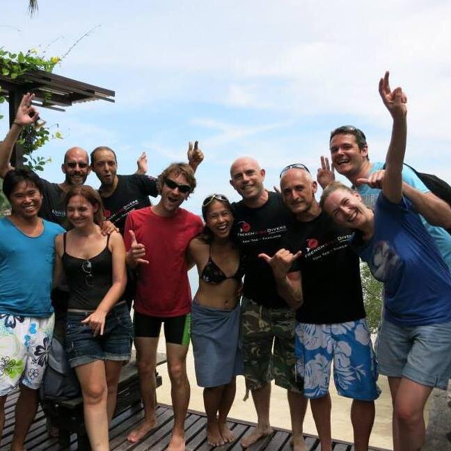 French kiss divers is a dive shop located on koh tao, in sairee beach and Chalok. We offer dive courses from intro dive till instructor!
