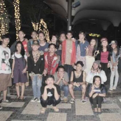 We're young, we're familly. yang dibutuhin solidaritas dan kekompakan. wanna JOIN?;)| Cp:Ridwan : 083897123759/235F754E KSCrew Official account twitter