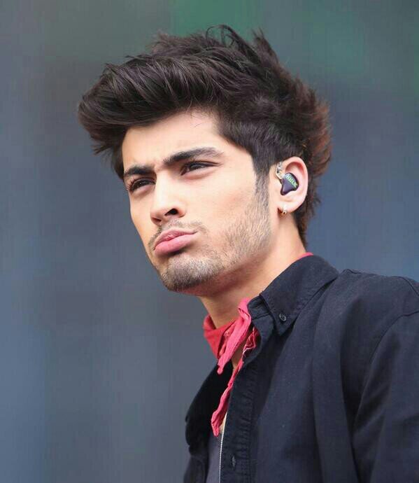 a free follow from @fictionalzjm . follow her if u want and ask for a followback. :) ♡
