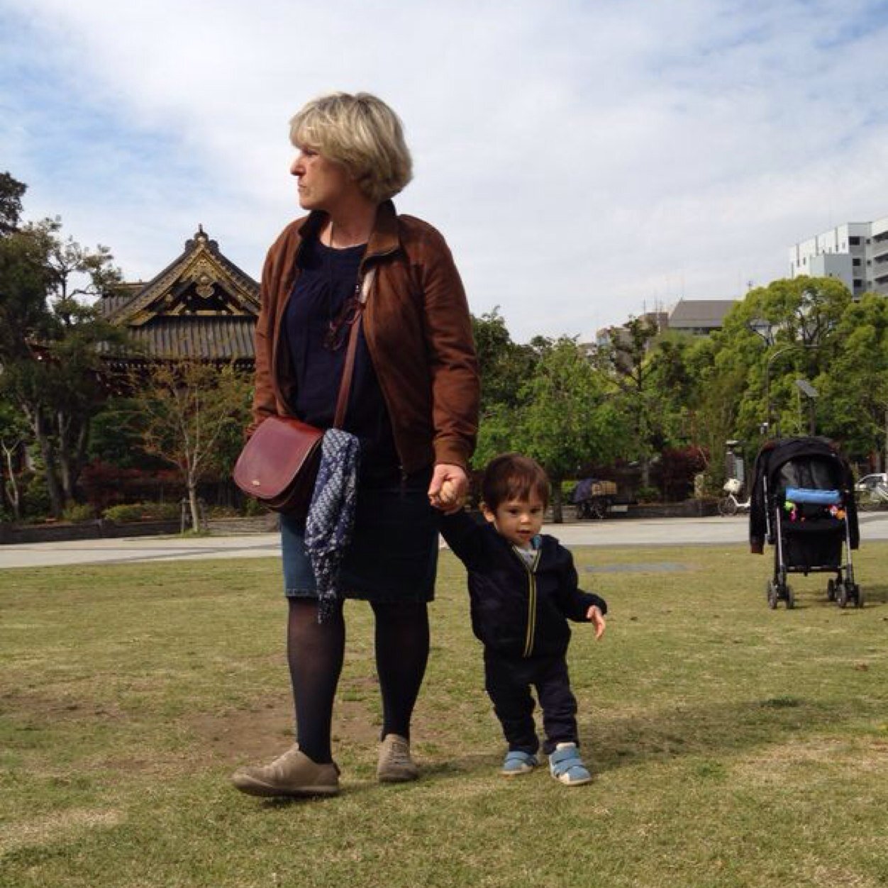 enzadibi's profile picture. 