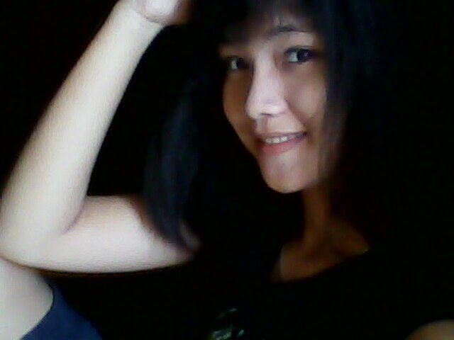 appratama92's profile picture. 