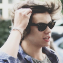 savedaccISS's profile picture. ☼ Free follow from @iStylesSecret ☼