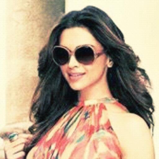 DeepVeer Shipper.Crazyest fan off Deepika Padukone.Love Bollywood.Love Tollywood.My Birthday is 12 june.