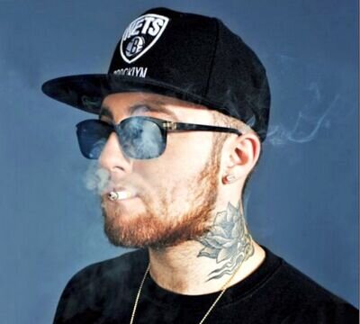 Todas las noticias y frases de HIP-HOP actuales resumidas en 140 caracteres, si quereis colaborar mandarnos un md.