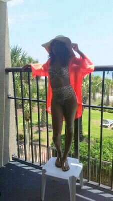 I am a model managed by Embacy Modeling Agency. To book me please email embacymodels@gmail.com