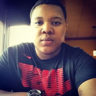 Follow Me i follow back 19yrs 10 toes down hold ma own Mississippi Nigga W. Billionaire DREAMS Call me Kream