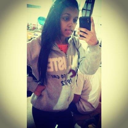 ooi ooi *-* Prazer Jhenny , tenho 14 anos , sou sagitariana do dia 16 e amo meu namorado ! ♥