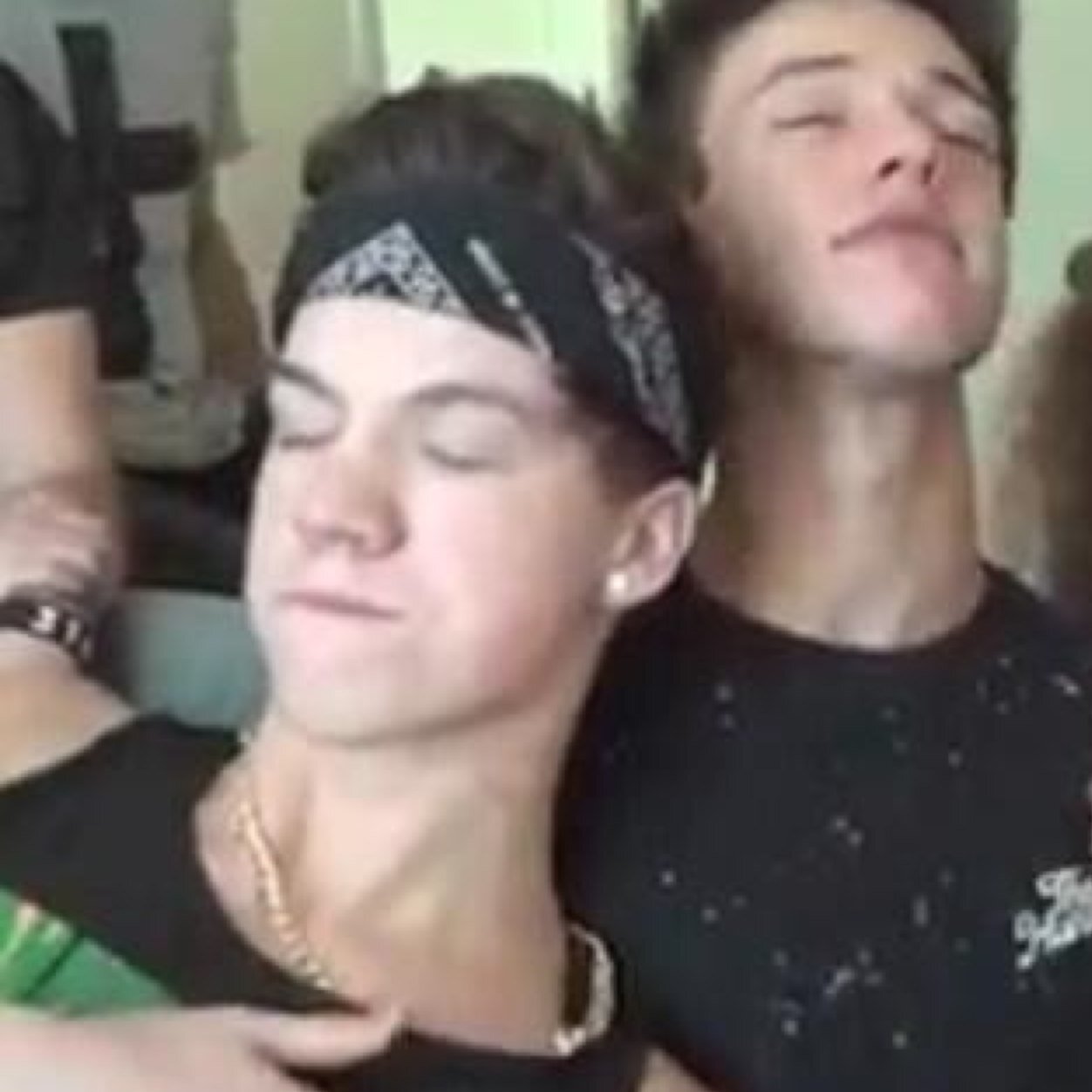 Forever in love with magcon boys