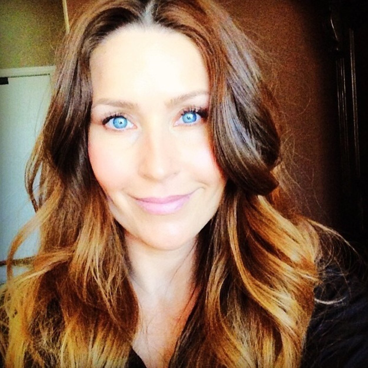 Wifey, Mom of 3 kiddos 💜🙏🏼 #AutoimmuneDiseaseWarrior, Meditator, Health & Fitness. 😇