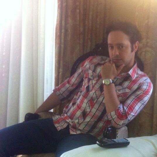 Nico_Factor's profile picture. Experto en Marketing y Comunicaciones, 1.000% Cristiano.  Visita nuestros sitios web http://t.co/VpUgdKEeR3 y http://t.co/agnIOavOb4