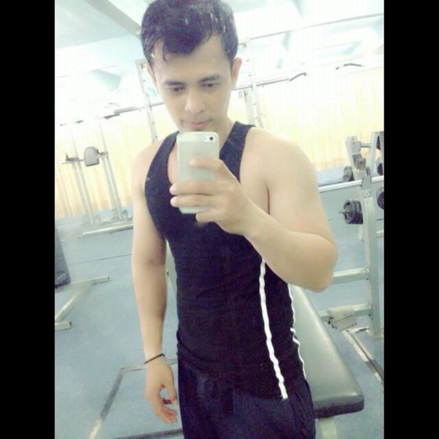 syukrihamdoni's profile picture. aku akan setia kalo kamu setia dan aku akan main2 kalo kamu tidak serius