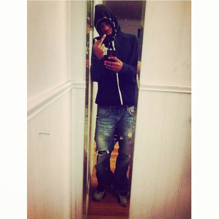 follow me on ig @lil__d____
