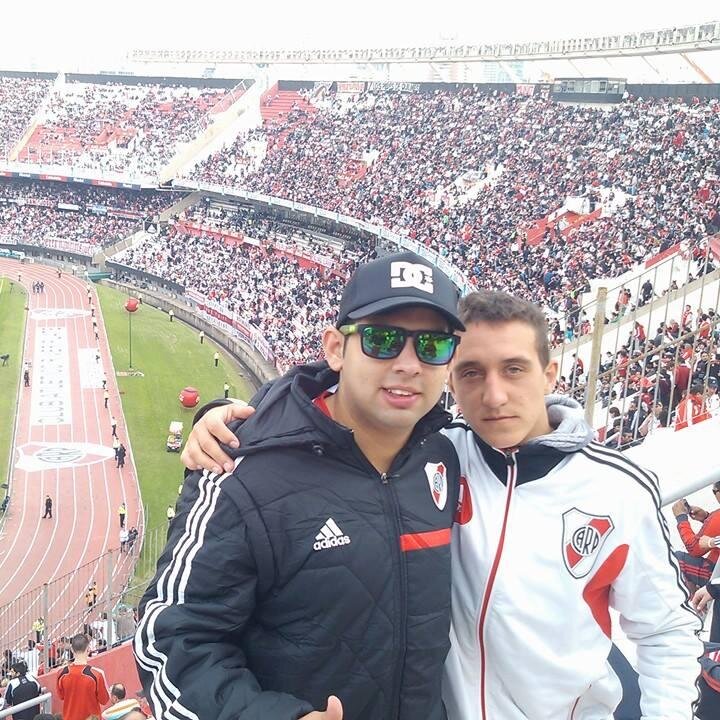 river plate y nada mas
y del club villa san carlos