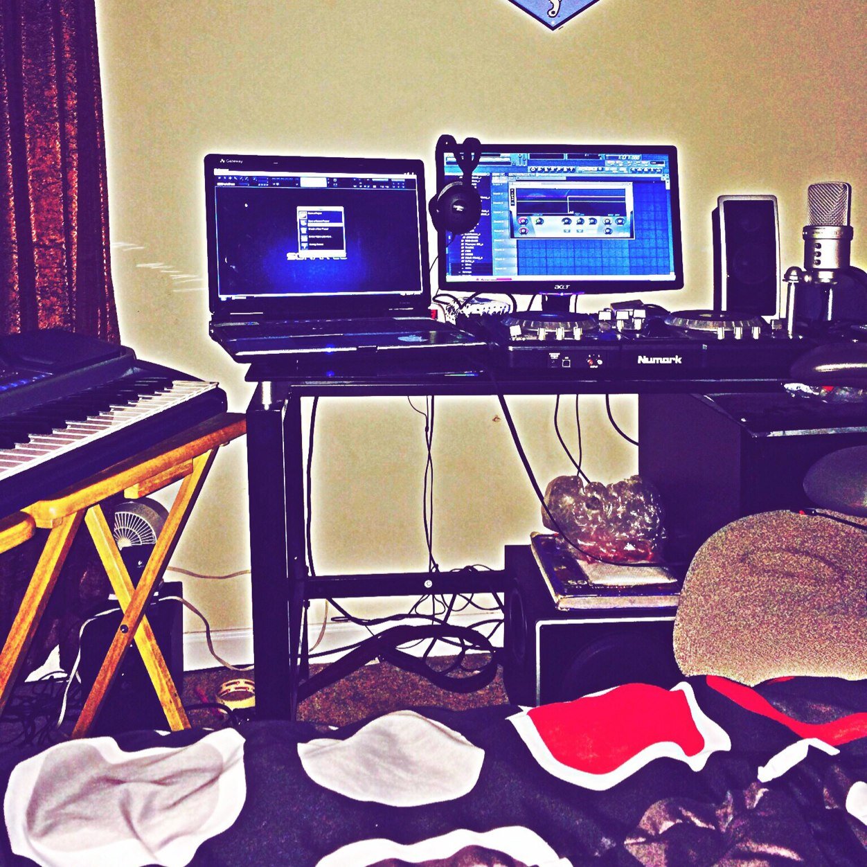 SpaceBeatsNC is an instumental production business. My goal is to promote my beats and try to sale them. Contact me via email at SpaceBeatsNC@gmail.com